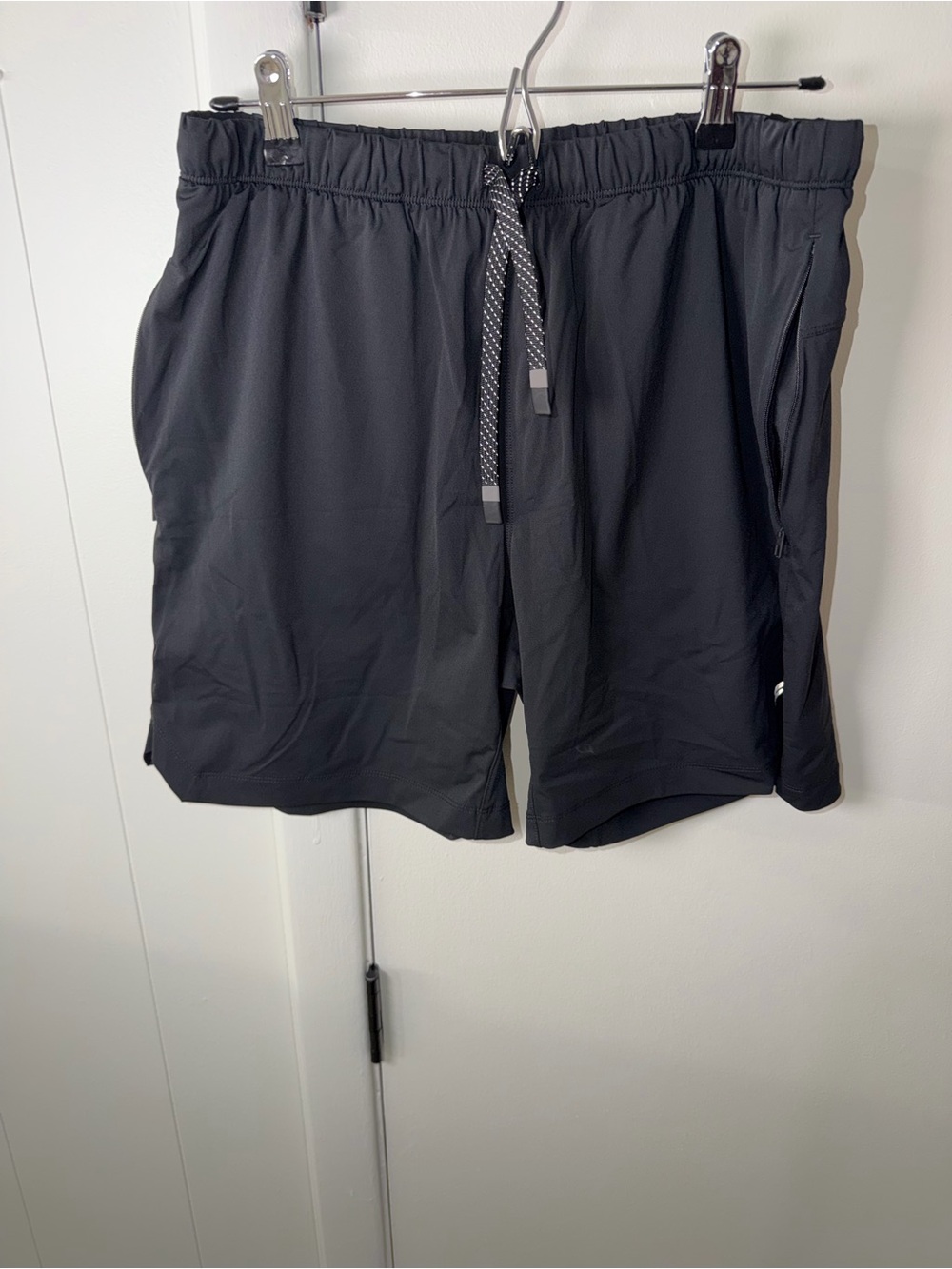 Fabletics Men’s Lined Athletic Shorts | Large | Black | EUC